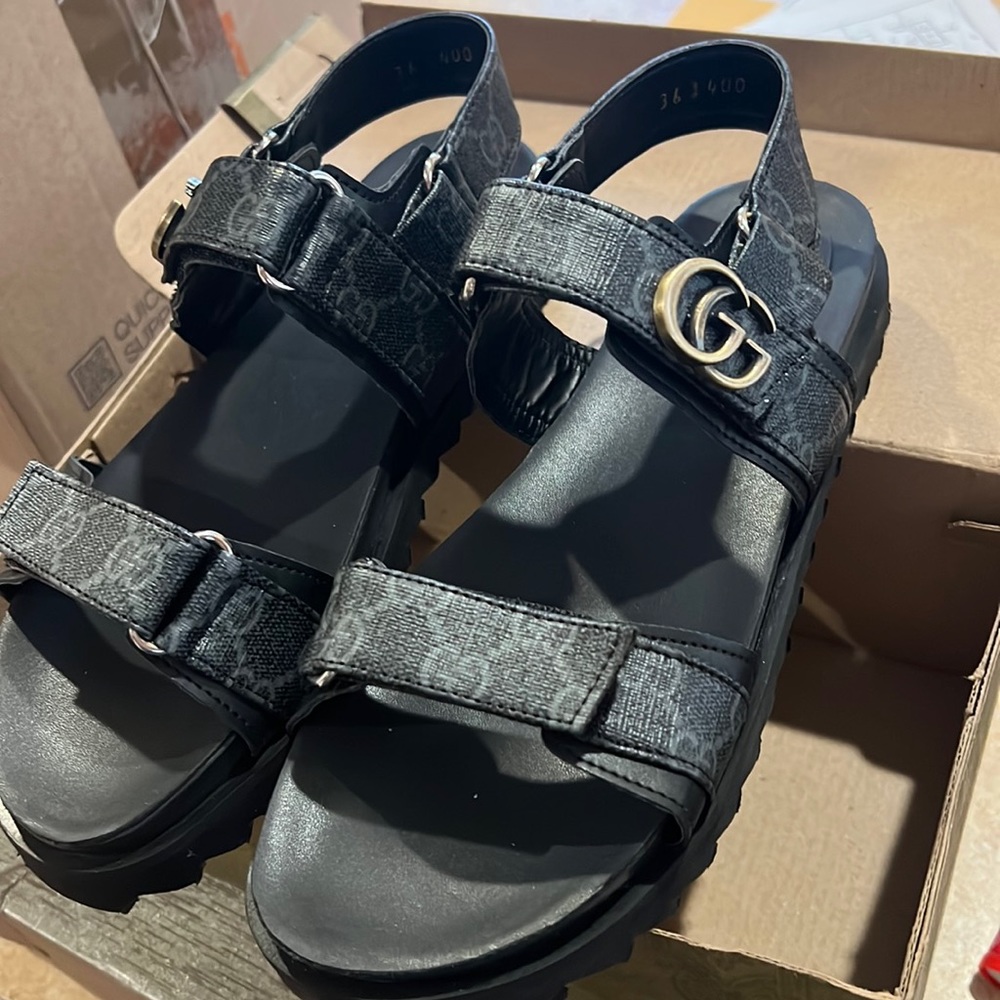 Cute gg sandals